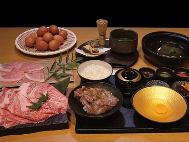 すき焼きしゃぶしゃぶ京都伏見稲荷ひら乃の写真1