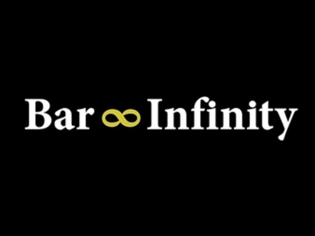 Bar ∞ Infinityの写真1