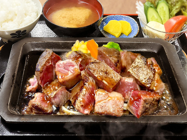 みんなDEステーキ食堂 アル プラザ鹿島店の写真1