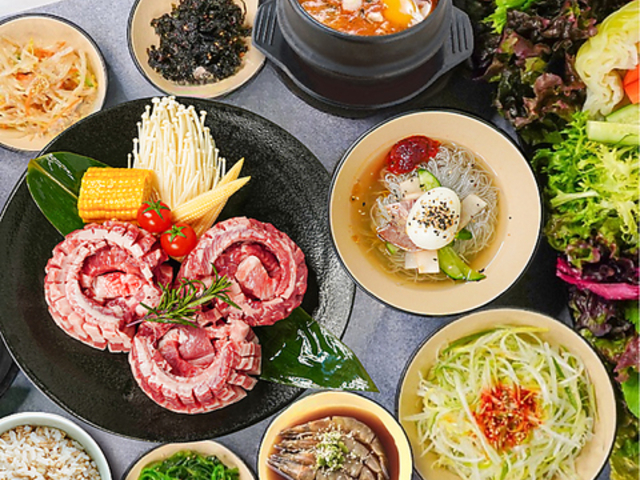 韓国焼肉とたっぷり野菜のお店 ハンサムの写真1