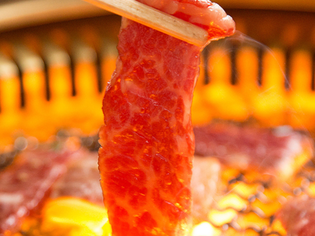 炭火焼肉 やなぎ家 大谷地本店の写真1
