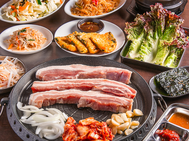韓国料理マオミの写真1