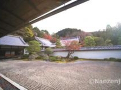 南禅寺の紅葉の写真1