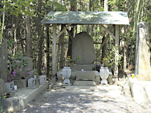 金魚2さんの慶念坊の墓の投稿写真1