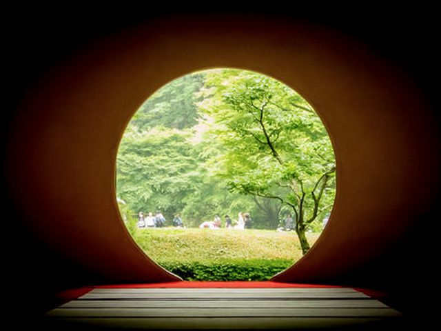 明月院名物・円窓_明月院(あじさい寺)