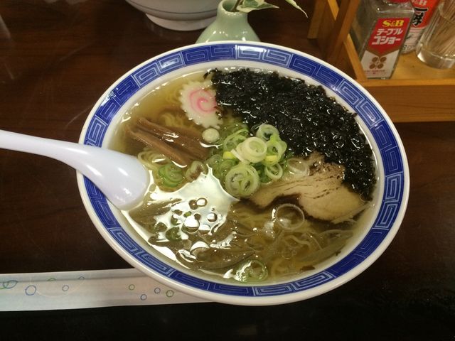 おばさまオススメしょっつるラーメン_お食事処 島の家