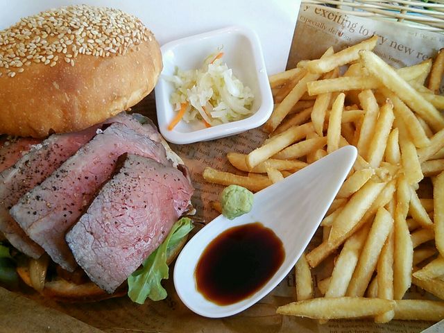 和牛バーガー_チャオナチュレ CIAO NATURE グランフロント南館