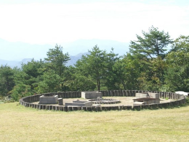 キャンプ場_背あぶり山公園