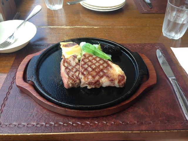 石垣牛のステーキ_ステーキ&レストラン パポイヤ