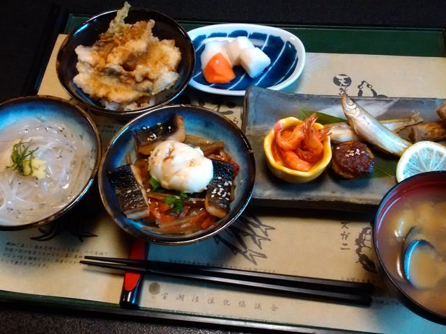 小川原湖わんこ丼_小川原湖