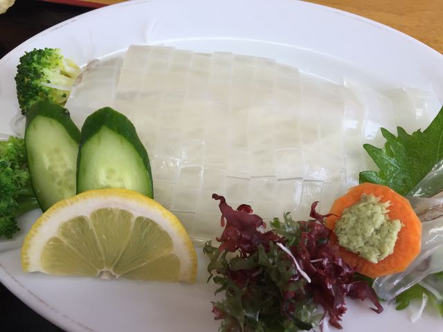 透き通ってるでしょ!
しかもコリコリで甘かったです。_おおはま食事処