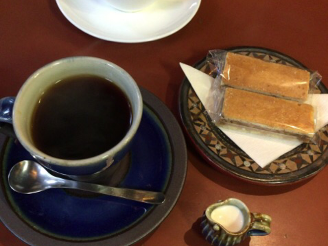 コーヒーとカフェオレ、くるみクッキー_光原社 可否館