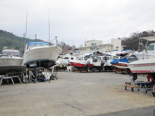 敷地内船舶_マリーナ広島