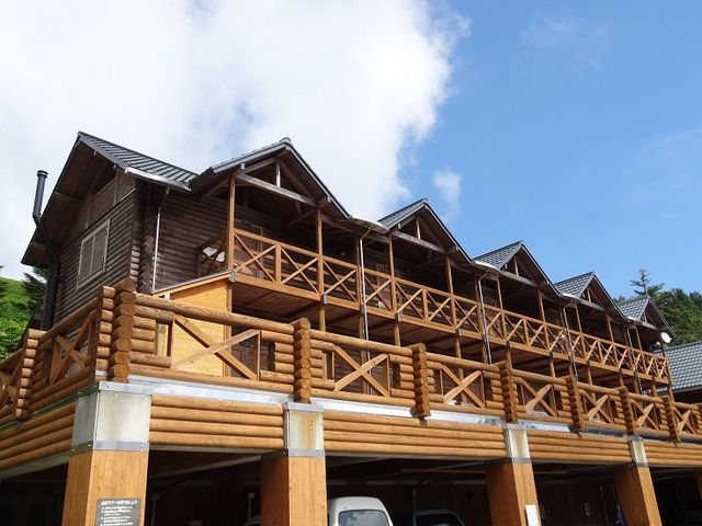 富士見台高原の山小屋萬岳荘_富士見台高原ヘブンスそのはら(紅葉)