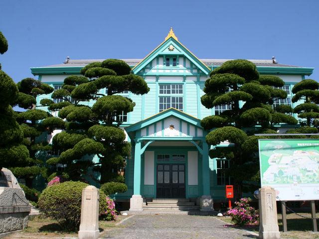 粟島海洋記念館_粟島海洋記念公園 キャンプ場