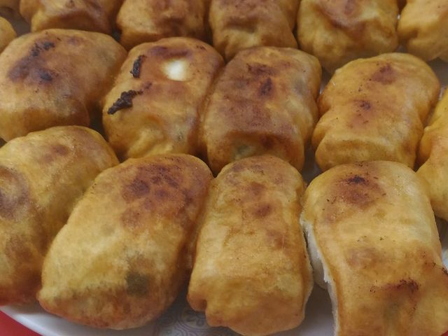 こんがりキツネ色!_ギョウザ萬金 相模原店