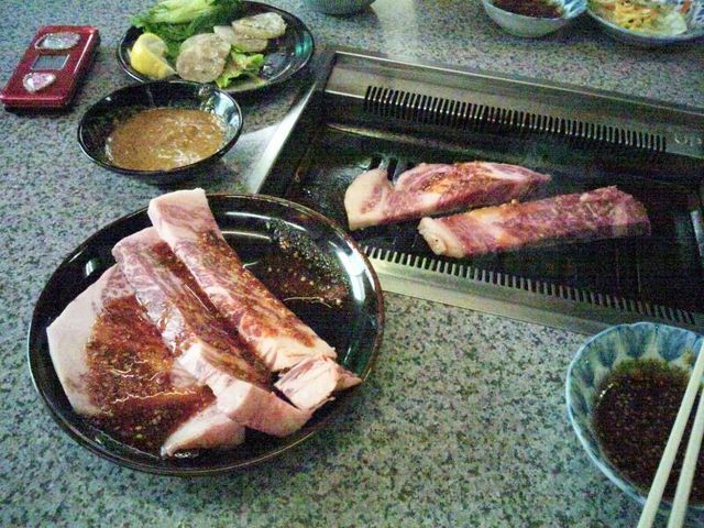 柔らかいのでナイフいらず。大きいので焼くのが大変_金井亭