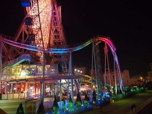 大晦日の夜で、ライトアップがきれいでした。_よこはまコスモワールド