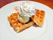 ゆーみーさんの三日月とCAFEの投稿写真2