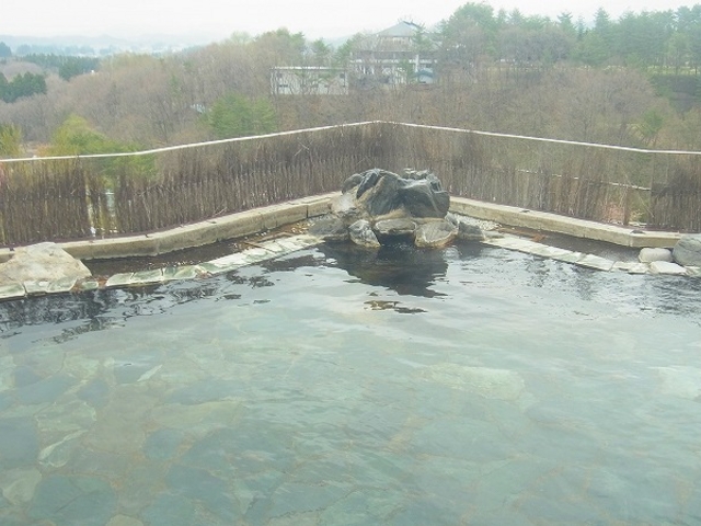 岩手県・鴬宿温泉・ホテル森の風(露天風呂)見晴らしは良い_ホテル森の風鴬宿