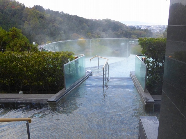 福島県・会津市・東山温泉・御宿東鳳・宙の湯・露天風呂_東山温泉