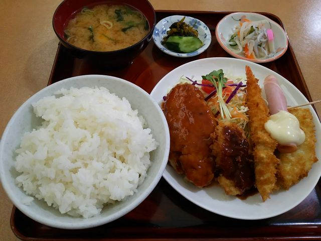 サービス定食_お食事処 菊水