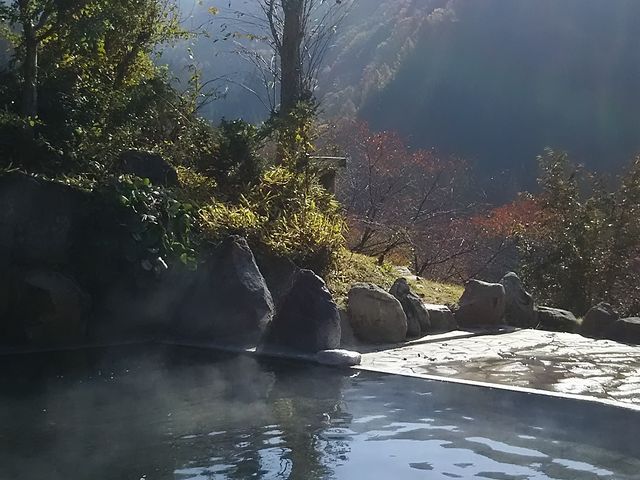 女湯露天風呂_馬曲温泉 望郷の湯