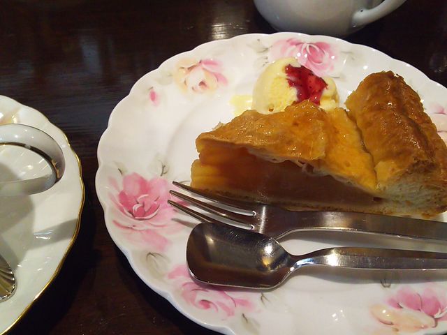 アイスクリームが添えてあります_明日香 高砂店