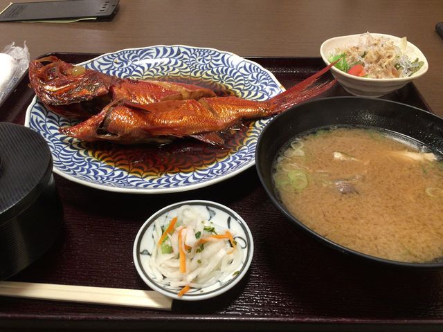 上煮魚定食2160円(税込)_島武