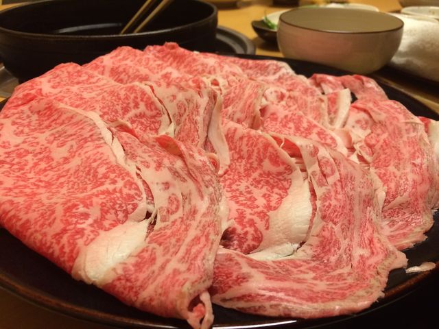 霜降り肉_すき焼 三光舎