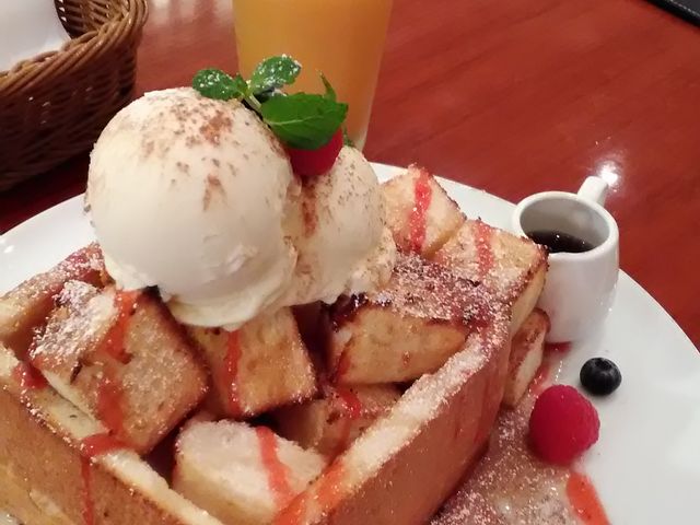 ラ クレアシオン ドゥグーテ