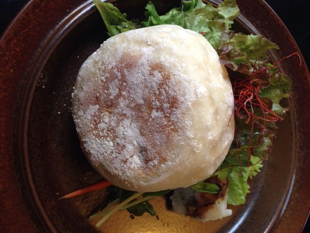 カフェ シロイロ