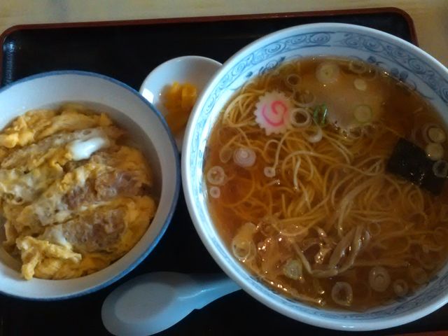 ラーメン・かつ丼セット_清水屋本店南光台支店