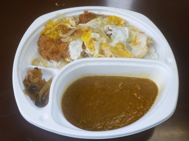 カレーカツ丼_ラッキーピエロ 松陰店