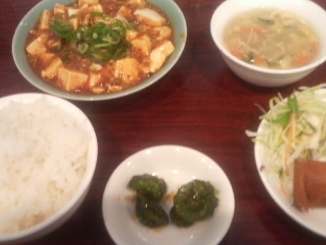 麻婆豆腐定食780円(税込842円)_味苑