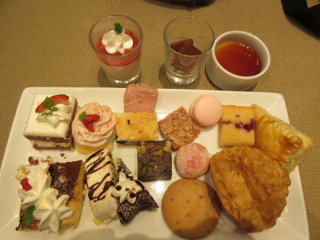 スイーツ_ベーカリーキッチン SAKURA イオンモールMiELL都城駅前店