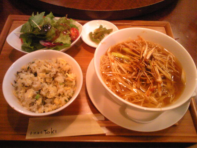 ランチ_香港酒家 富紀