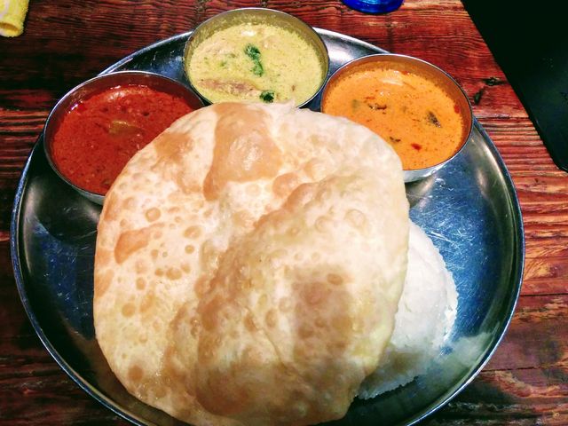 三色カレー_ダバインディア