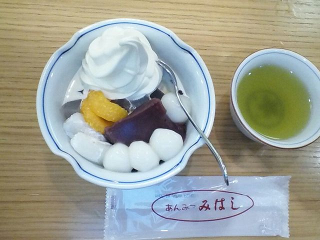 年配の方も安心_あんみつ みはし アトレ上野店