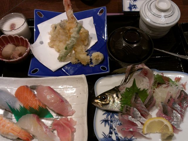 寿司定食_ささいずみ