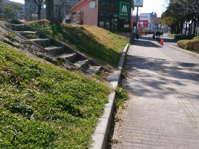分かりやすい場所!_モスバーガー祇園店