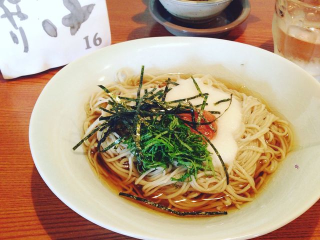 どんなに暑い日でも美味しいお蕎麦はツルッと食べられます_蕎麦切り よしむら