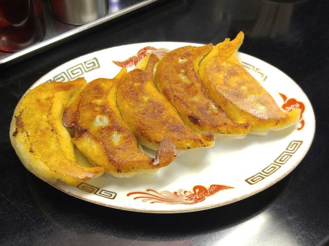 手打ち餃子。_馬賊
