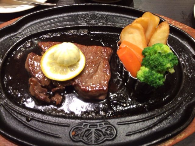 松阪まるよし