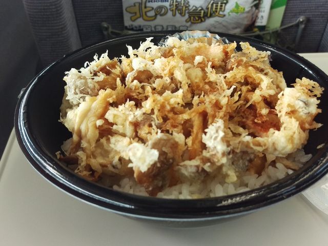 お持ち帰りのかき揚げ丼_かき揚げのかきはげ