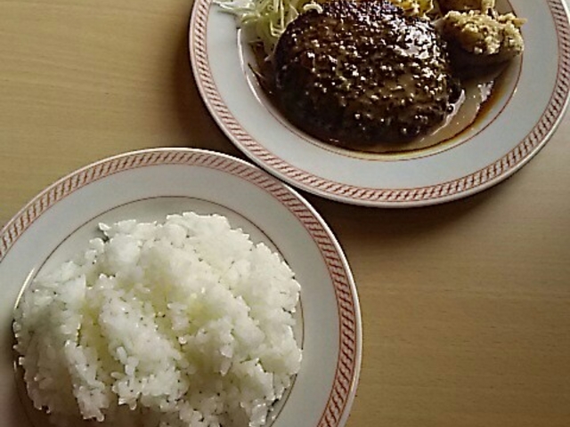 唐揚げと、ハンバーグ_ジョイフル古河坂間店