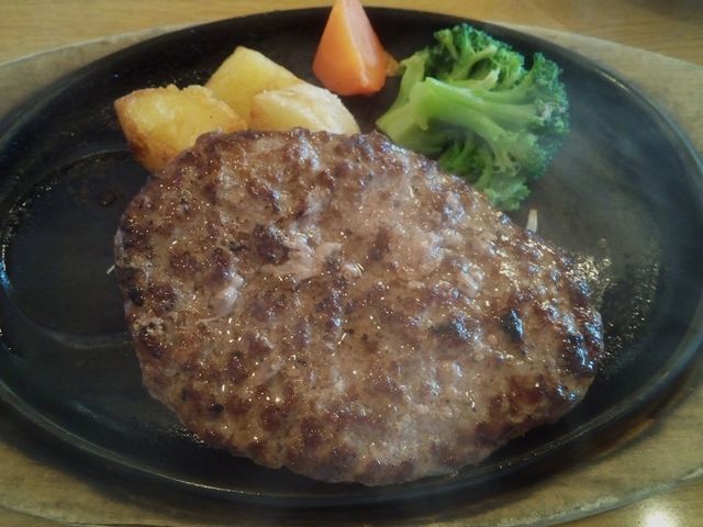 あつあつジューシ(*´艸`*)_ステーキのどん 西田辺店