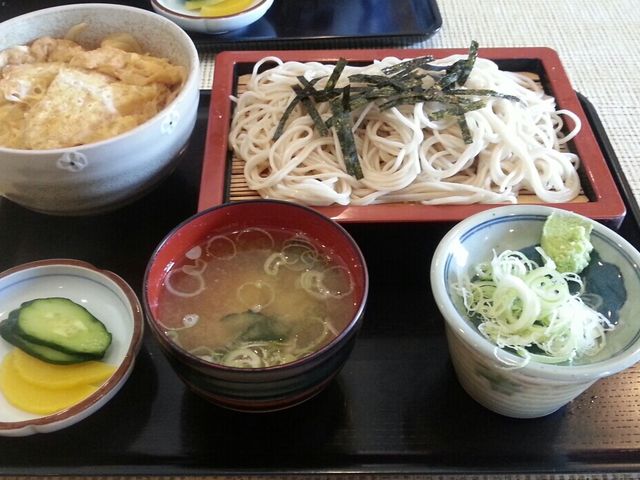 ミニかつ丼のざるそばセット!_増田屋そば店