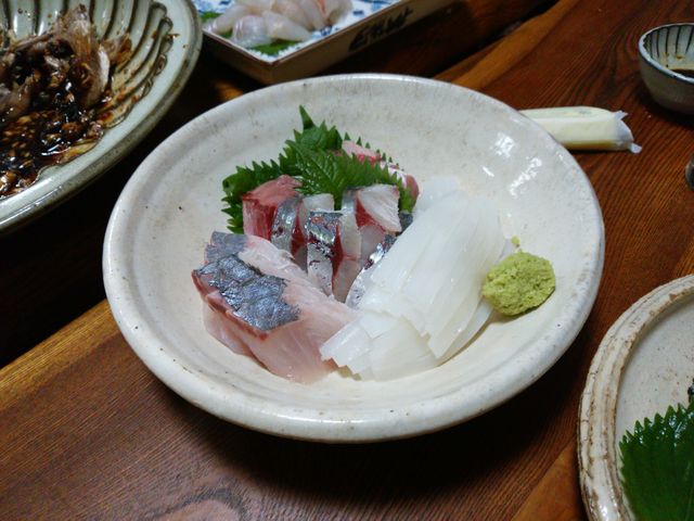 刺身も新鮮。_じんべー