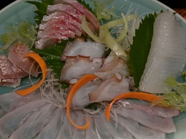 刺身盛り合わせ_和料理ろめいん